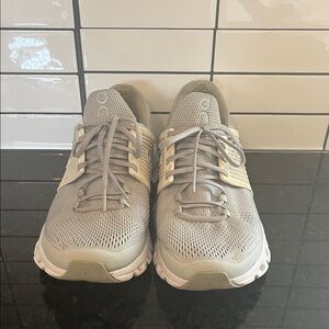 On Cloud gray Sneakers